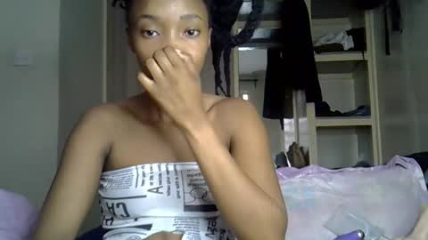 Snapshot of pretty_jazmine chatting on September 19, 4:11 am Jaz online show from September 19, 4:11 am