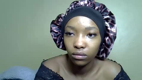 Snapshot of pretty_jazmine chatting on October 15, 3:42 am Jaz online show from October 15, 3:42 am
