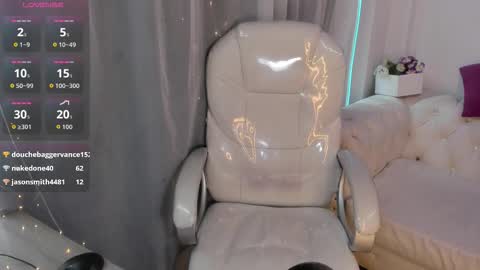 Snapshot of pretty_johnson_ chatting on September 25, 4:06 pm pretty online show from September 25, 4:06 pm
