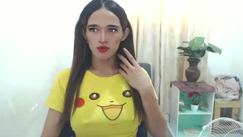 pretty_lady_kitty online show from February 13, 6:15 am