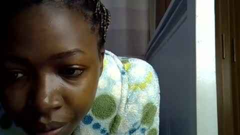 pretty_petite24 online show from March 10, 6:05 am