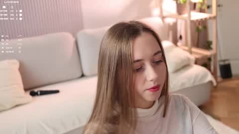 Snapshot of pretty_princess_elina chatting on September 23, 7:06 am Elina online show from September 23, 7:06 am