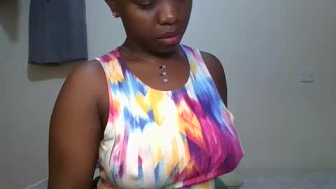 pretty_shila online show from October 16, 2:30 pm