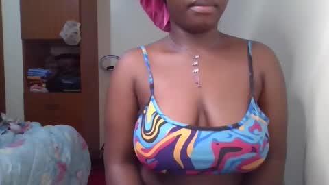 pretty_shila online show from February 23, 11:48 pm