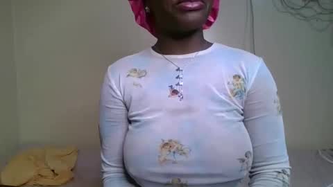 pretty_shila online show from October 23, 6:36 pm