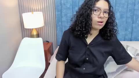 Daisy Flower online show from December 22, 3:09 am