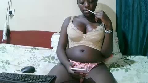 pretty_tiffany1 online show from April 12, 7:55 am