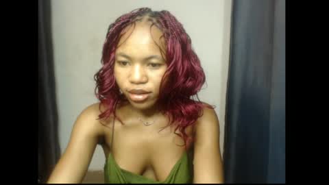 helen online show from April 18, 1:41 am