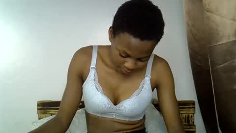 coco online show from April 19, 9:28 pm