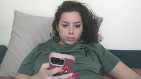 prettyjulliette online show from November 19, 6:41 pm