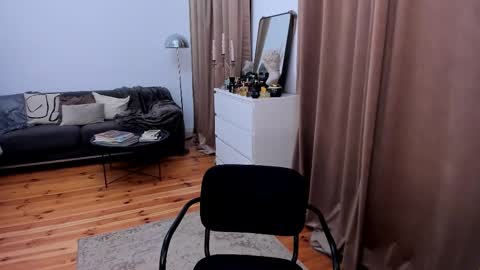 Eva online show from November 15, 1:28 am