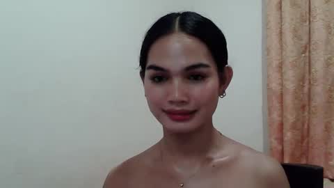 Snapshot of prettykhelcy chatting on September 12, 10:13 am prettykhelcy online show from September 12, 10:13 am