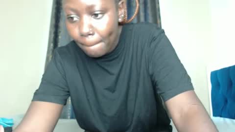 Snapshot of prettyliz1999 chatting on March 11, 7:57 am Lizzy online show from March 11, 7:57 am
