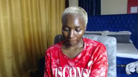 Snapshot of prettyquee chatting on January 13, 10:03 am sasha online show from January 13, 10:03 am