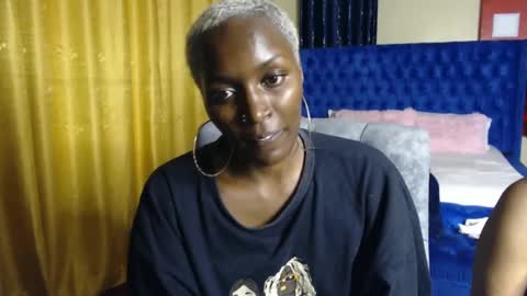 Snapshot of prettyquee chatting on February 20, 8:36 pm sasha online show from February 20, 8:36 pm