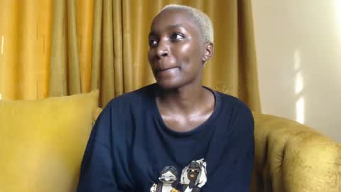 Snapshot of prettyquee chatting on January 11, 6:56 am sasha online show from January 11, 6:56 am
