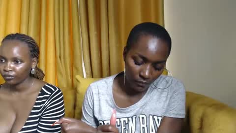Snapshot of prettyquee chatting on December 21, 11:22 am sasha online show from December 21, 11:22 am