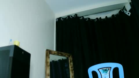 prettyreen online show from January 10, 4:33 pm