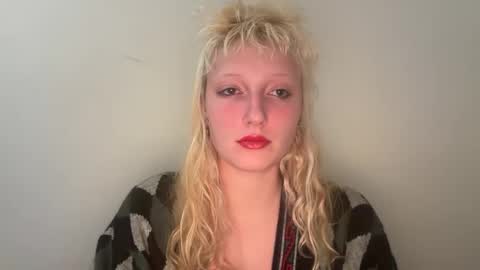 Dahlia online show from January 28, 11:17 am