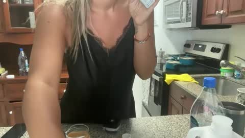 prettyyykittyyy22 online show from October 27, 2:23 pm