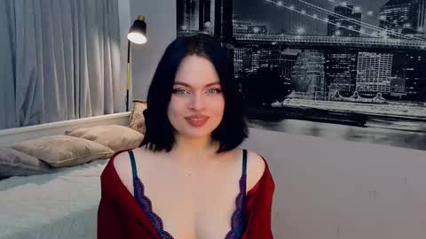 Hello my name is Amber I am 19 years old. I like to make new acquaintances and have fun online show from February 16, 2:43 pm