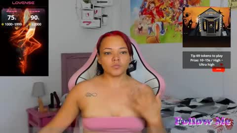Snapshot of princess_odette chatting on October 7, 3:27 pm desire sweet online show from October 7, 3:27 pm