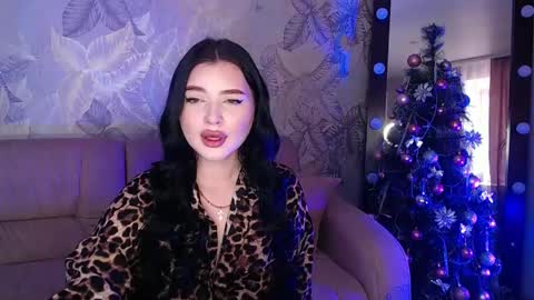 Snapshot of princessamira1 chatting on December 13, 6:53 am princessamira1 online show from December 13, 6:53 am