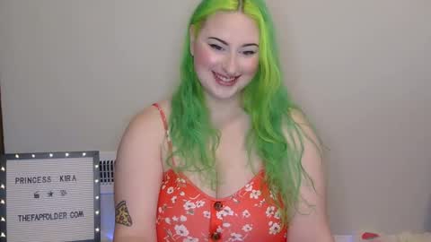 Snapshot of princesskiracb chatting on September 13, 1:41 pm Princess Kira online show from September 13, 1:41 pm