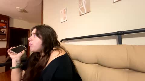 princessviccxo online show from October 24, 7:37 am