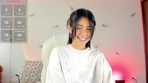 Snapshot of princessluna_14 chatting on October 11, 8:22 pm princessluna_14 online show from October 11, 8:22 pm