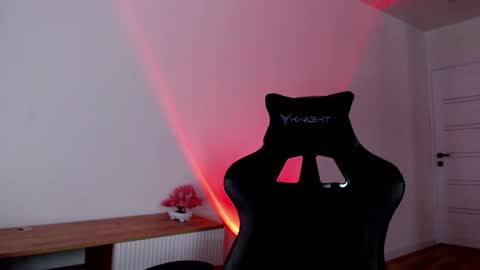 Snapshot of princessshy___ chatting on March 3, 2:42 pm 18 y.o online show from March 3, 2:42 pm