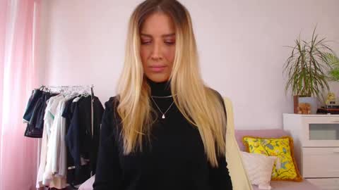 Nansy online show from May 10, 11:34 am