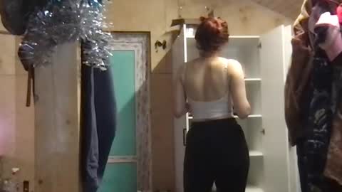 Queen of Pain online show from December 25, 3:18 am