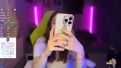 Queen of Pain online show from February 13, 3:02 pm