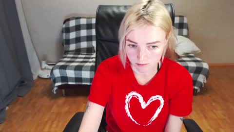 Polly online show from December 21, 3:42 pm