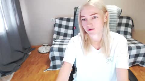 Polly online show from September 17, 4:54 am