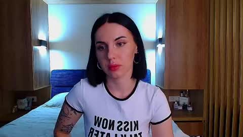 Julia online show from June 21, 2:21 pm