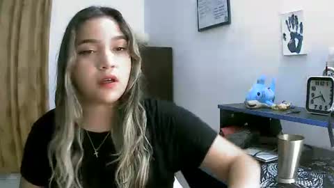 Lizzy online show from April 14, 6:24 am