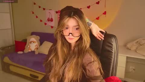 Bella online show from February 9, 5:32 am