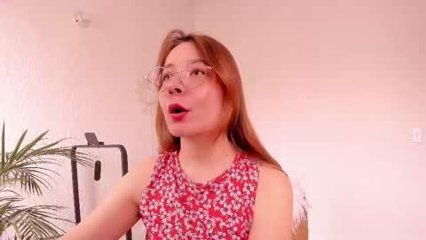 Snapshot of purple_opal chatting on September 25, 4:06 pm Vero online from Tuesday to Sunday online show from September 25, 4:06 pm