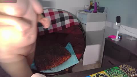 Lil Kush  online show from January 19, 12:07 pm