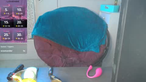 Lil Kush  online show from January 1, 9:28 am