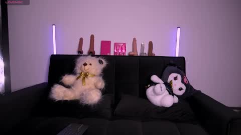 Alynn online show from February 21, 11:16 pm