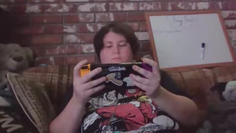 Br4tty Bunny online show from January 18, 7:10 pm