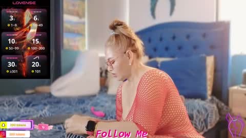 Queen And King online show from March 11, 4:51 pm