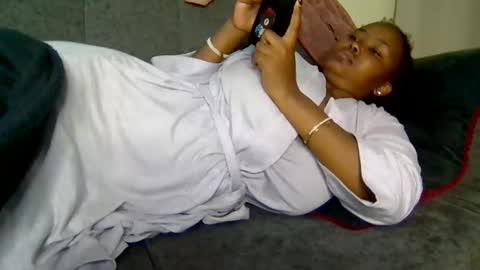 queen_doli online show from June 1, 2:13 am