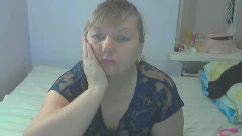 queen_jane8 online show from October 13, 4:53 pm