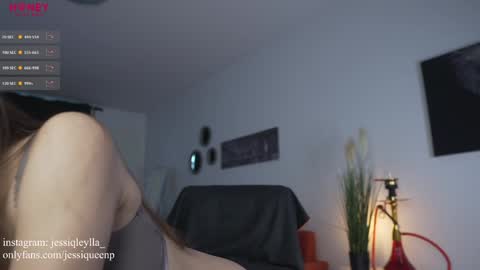 queen_leylla online show from December 17, 6:24 am