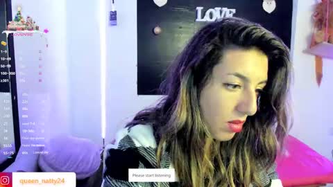 queen_natttyy online show from December 14, 2:33 am
