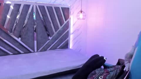   online show from September 10, 11:21 am